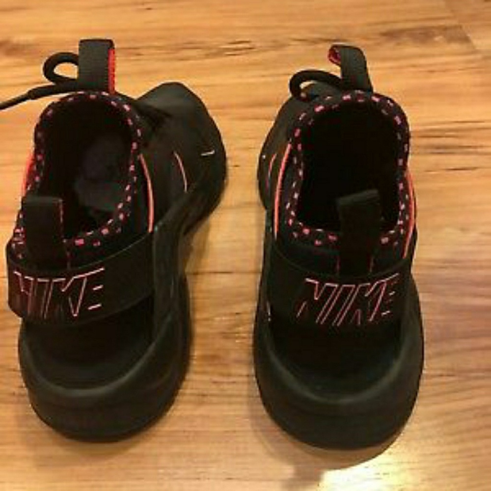 Men Nike Hurauche Run Ultra $SOLD$